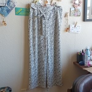 Pattern paperbag trousers